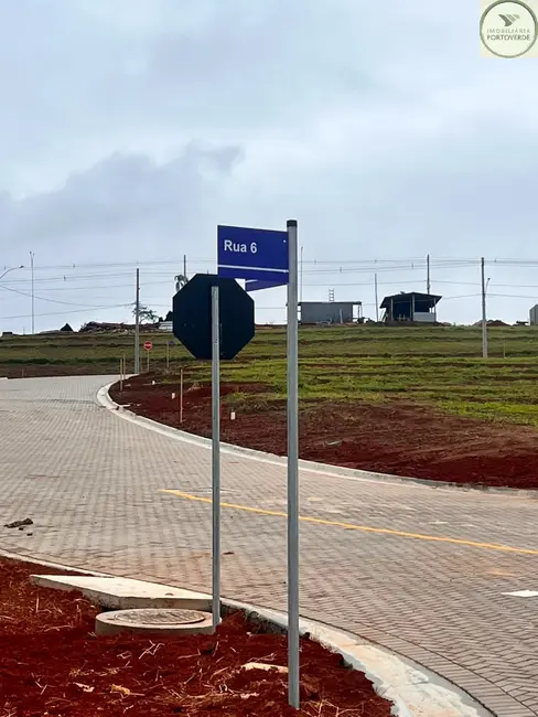 Foto 1 de Terreno / Lote à venda, 200m2 em Viamao - RS