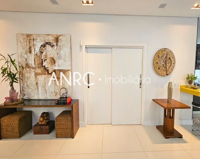 Casa de Condomínio com 4 quartos à venda, 420m2 em Jardim do Golf I, Jandira - SP - imagem 5 Foto 5 de Casa de Condomínio com 4 quartos à venda, 420m2 em Jardim do Golf I, Jandira - SP
