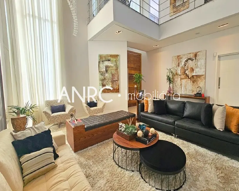 Casa de Condomínio com 4 quartos à venda, 420m2 em Jardim do Golf I, Jandira - SP - imagem 6 Foto 6 de Casa de Condomínio com 4 quartos à venda, 420m2 em Jardim do Golf I, Jandira - SP
