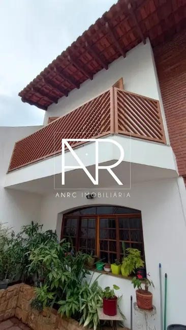 Foto 2 de Casa com 3 quartos à venda, 260m2 em Vila Barbosa, São Paulo - SP