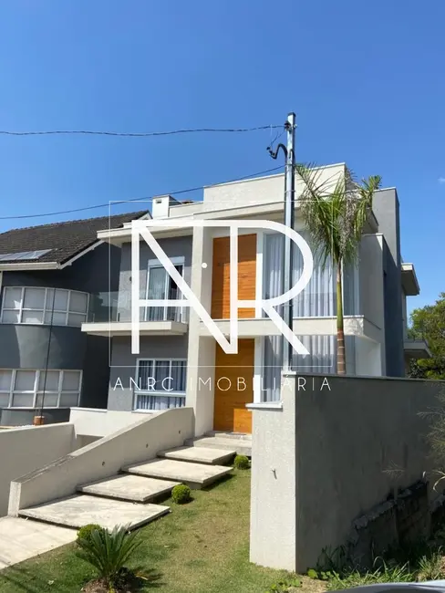 Foto 2 de Casa de Condomínio com 3 quartos à venda, 420m2 em Jardim Nossa Senhora de Fátima, Jandira - SP