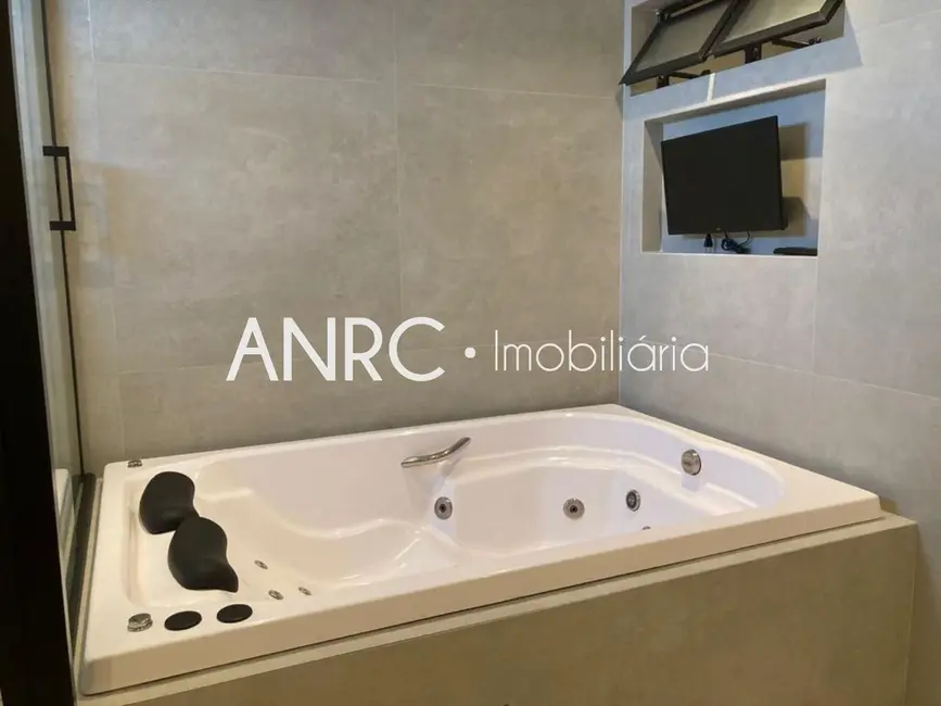 Apartamento com 3 quartos à venda, 215m2 em Vila Olímpia, São Paulo - SP - imagem 2 Foto 2 de Apartamento com 3 quartos à venda, 215m2 em Vila Olímpia, São Paulo - SP