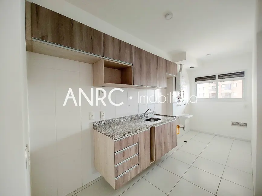 Apartamento com 2 quartos para alugar, 76m2 em Jardim Tupanci, Barueri - SP - imagem 4 Foto 4 de Apartamento com 2 quartos para alugar, 76m2 em Jardim Tupanci, Barueri - SP