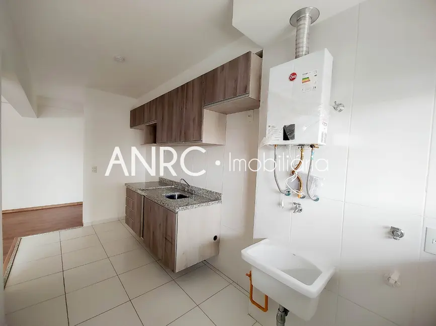 Apartamento com 2 quartos para alugar, 76m2 em Jardim Tupanci, Barueri - SP - imagem 5 Foto 5 de Apartamento com 2 quartos para alugar, 76m2 em Jardim Tupanci, Barueri - SP