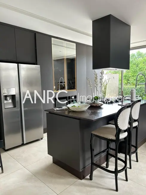 Casa com 4 quartos para alugar, 302m2 em Alphaville, Santana De Parnaiba - SP - imagem 4 Foto 4 de Casa com 4 quartos para alugar, 302m2 em Alphaville, Santana De Parnaiba - SP