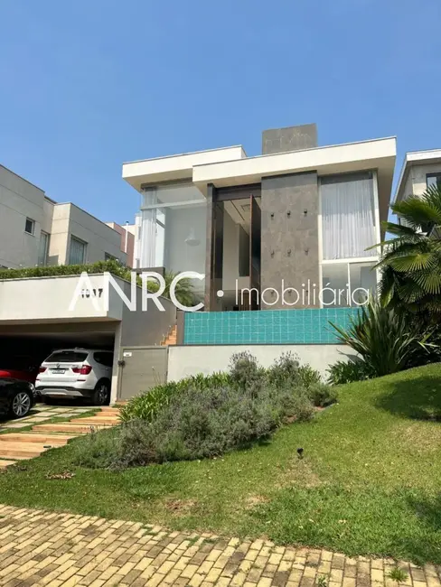 Casa com 4 quartos para alugar, 302m2 em Alphaville, Santana De Parnaiba - SP - imagem 1 Foto 1 de Casa com 4 quartos para alugar, 302m2 em Alphaville, Santana De Parnaiba - SP