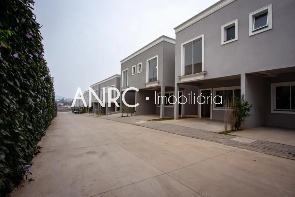 Foto 2 de Casa com 3 quartos à venda, 105m2 em Jardim Rancho Alegre, Santana De Parnaiba - SP