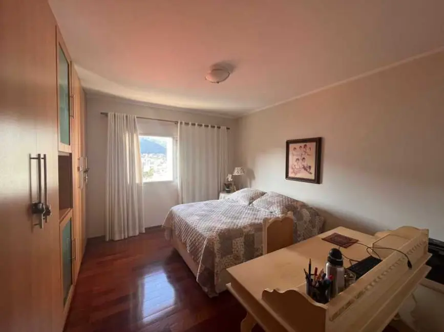 Apartamento com 3 quartos à venda, 208m2 em Pocos De Caldas - MG - imagem 9 Foto 9 de Apartamento com 3 quartos à venda, 208m2 em Pocos De Caldas - MG