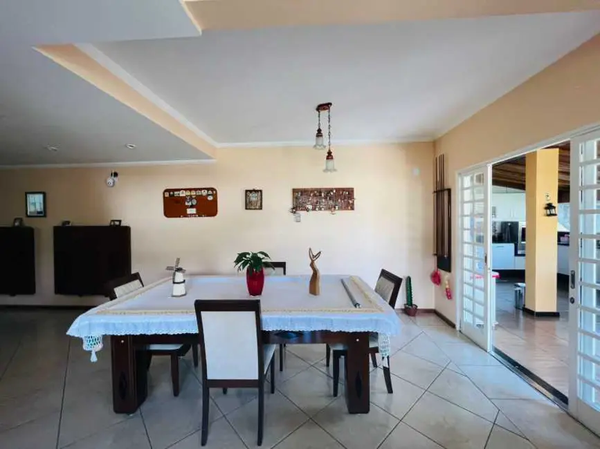 Foto 7 de Casa de Condomínio com 4 quartos à venda, 292m2 em Pocos De Caldas - MG