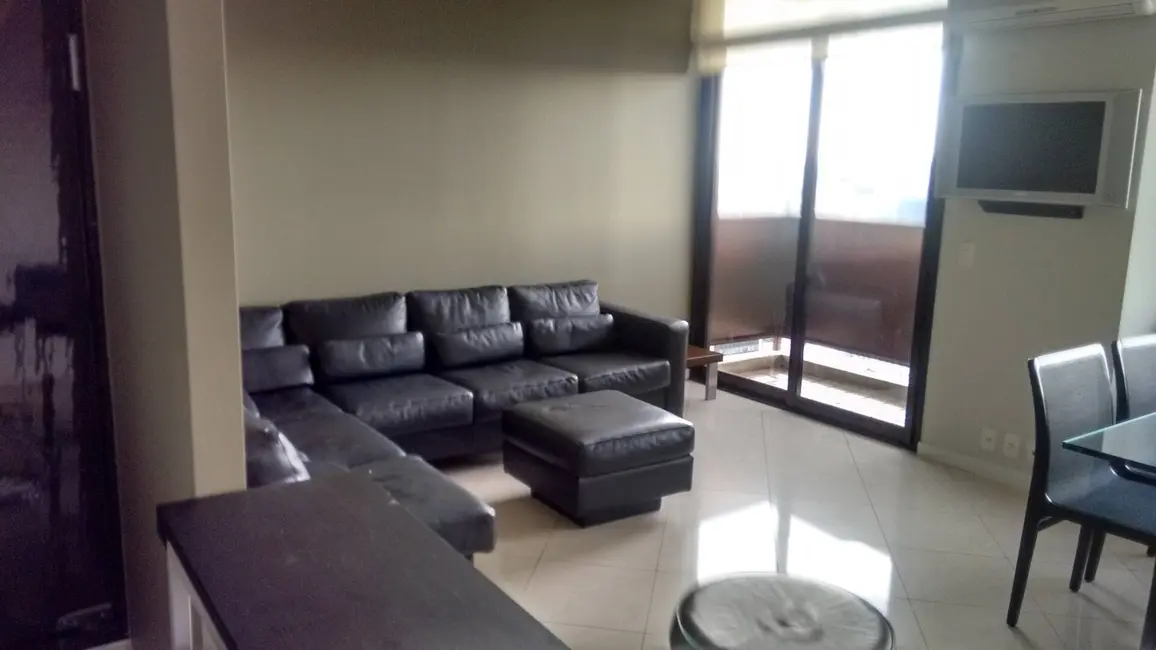 Foto 2 de Loft / Flat com 2 quartos para alugar, 78m2 em Itaim Bibi, São Paulo - SP