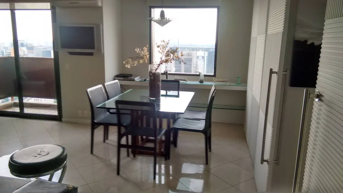Foto 1 de Loft / Flat com 2 quartos para alugar, 78m2 em Itaim Bibi, São Paulo - SP