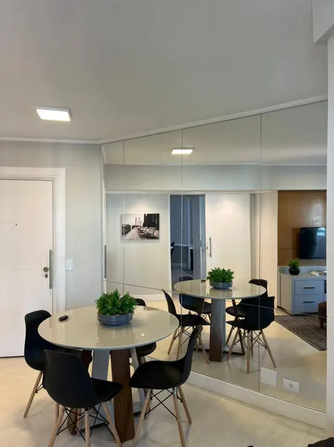 Loft / Flat com 2 quartos para alugar, 60m2 em Itaim Bibi, São Paulo - SP - imagem 6 Foto 6 de Loft / Flat com 2 quartos para alugar, 60m2 em Itaim Bibi, São Paulo - SP