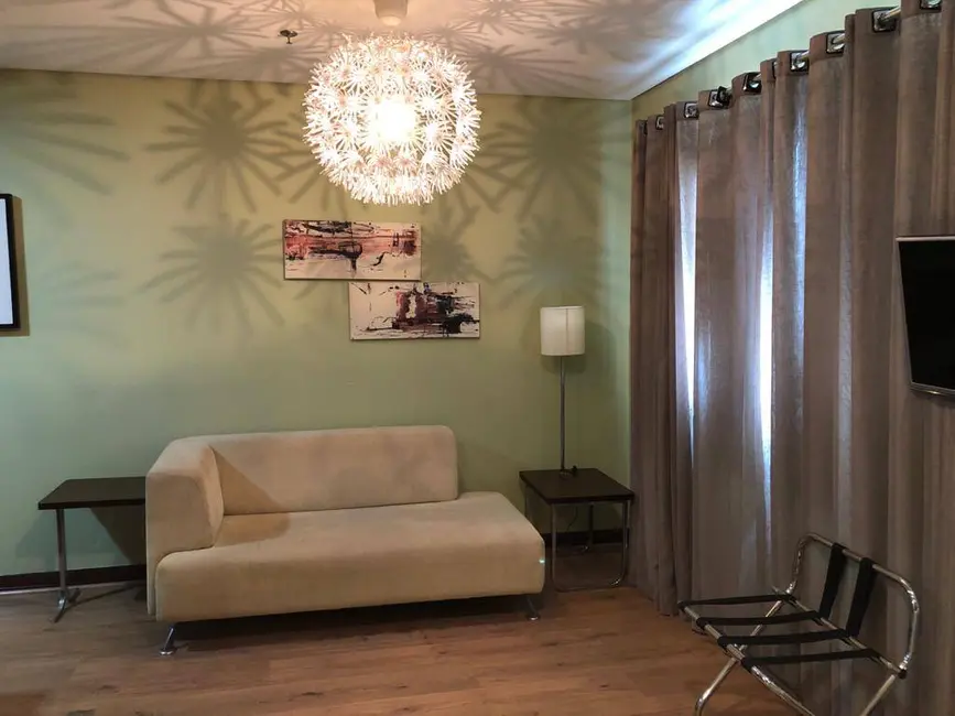 Loft / Flat com 1 quarto à venda, 28m2 em Chácara Santo Antônio (Zona Sul), São Paulo - SP - imagem 3 Foto 3 de Loft / Flat com 1 quarto à venda, 28m2 em Chácara Santo Antônio (Zona Sul), São Paulo - SP