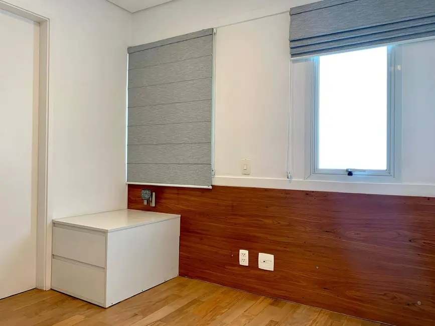 Foto 6 de Apartamento com 2 quartos para alugar, 117m2 em Cerqueira César, São Paulo - SP
