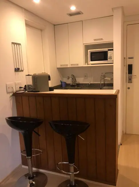 Foto 7 de Apartamento com 1 quarto para alugar, 30m2 em Moema, São Paulo - SP