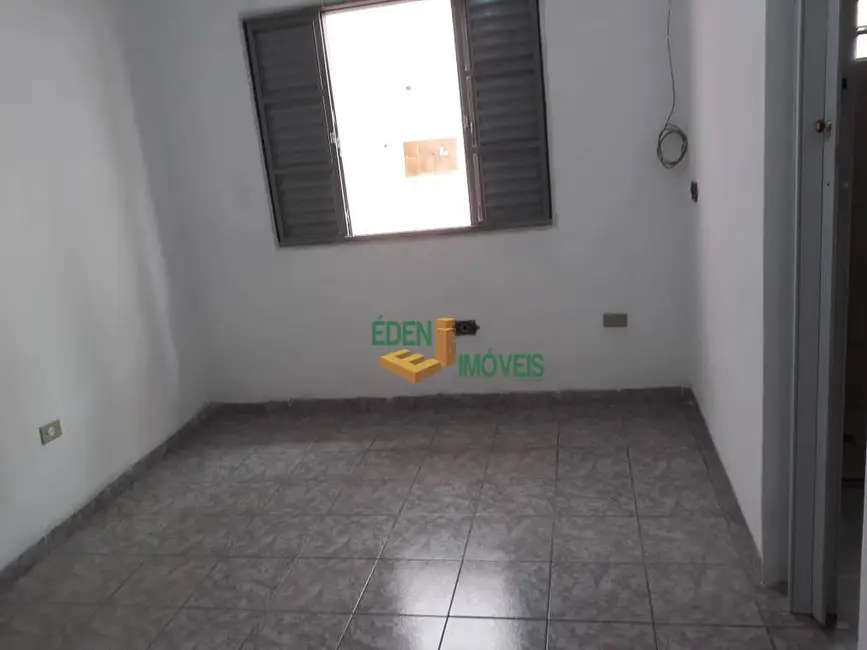 Casa com 3 quartos à venda, 237m2 em Jardim Santo Alberto, Santo Andre - SP - imagem 6 Foto 6 de Casa com 3 quartos à venda, 237m2 em Jardim Santo Alberto, Santo Andre - SP
