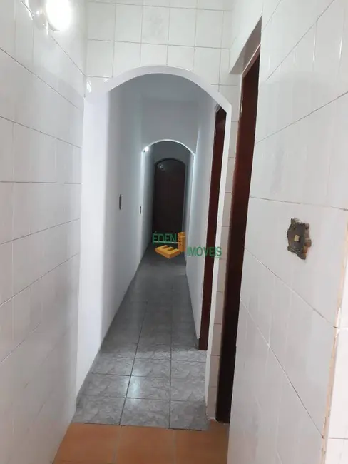 Casa com 3 quartos à venda, 237m2 em Jardim Santo Alberto, Santo Andre - SP - imagem 2 Foto 2 de Casa com 3 quartos à venda, 237m2 em Jardim Santo Alberto, Santo Andre - SP