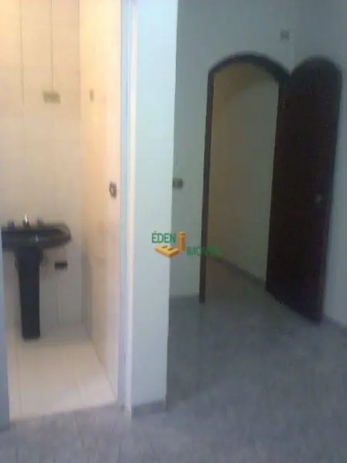 Casa com 3 quartos à venda, 237m2 em Jardim Santo Alberto, Santo Andre - SP - imagem 8 Foto 8 de Casa com 3 quartos à venda, 237m2 em Jardim Santo Alberto, Santo Andre - SP