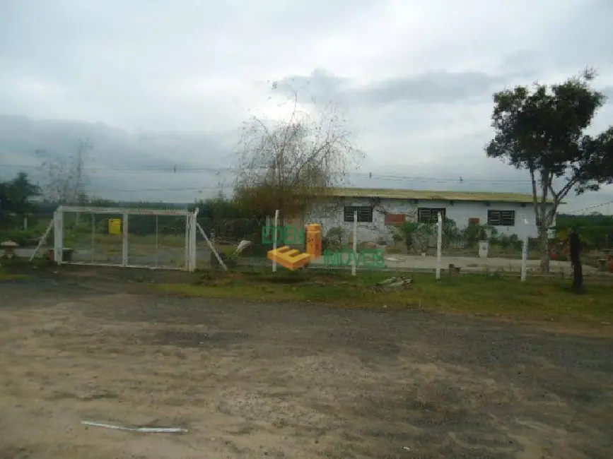 Foto 1 de Terreno / Lote à venda, 2100m2 em Cajuru do Sul, Sorocaba - SP