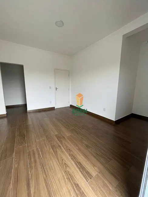Casa de Condomínio com 3 quartos à venda, 160m2 em Cajuru do Sul, Sorocaba - SP - imagem 8 Foto 8 de Casa de Condomínio com 3 quartos à venda, 160m2 em Cajuru do Sul, Sorocaba - SP