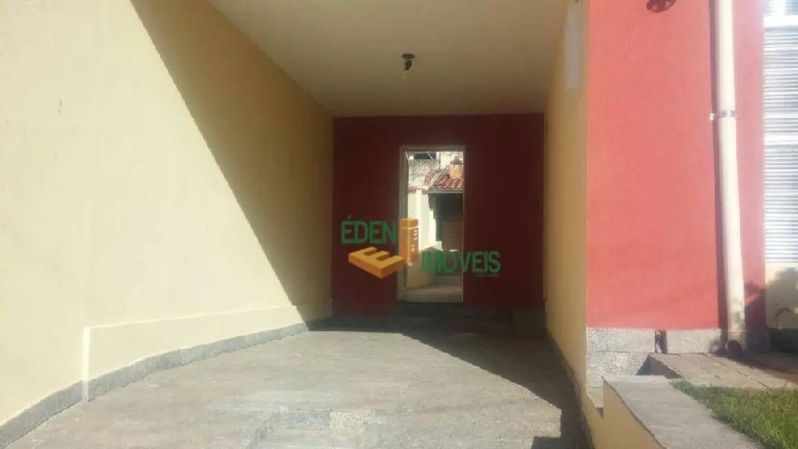 Casa com 4 quartos à venda, 220m2 em Jardim Faculdade, Sorocaba - SP - imagem 2 Foto 2 de Casa com 4 quartos à venda, 220m2 em Jardim Faculdade, Sorocaba - SP