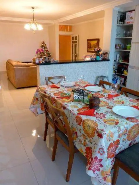 Casa com 4 quartos à venda, 125m2 em Jardim Carolina, Sorocaba - SP - imagem 4 Foto 4 de Casa com 4 quartos à venda, 125m2 em Jardim Carolina, Sorocaba - SP