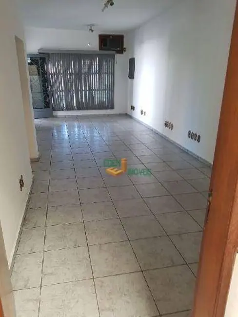 Sala Comercial à venda e para alugar, 240m2 em Vila Trujillo, Sorocaba - SP - imagem 3 Foto 3 de Sala Comercial à venda e para alugar, 240m2 em Vila Trujillo, Sorocaba - SP