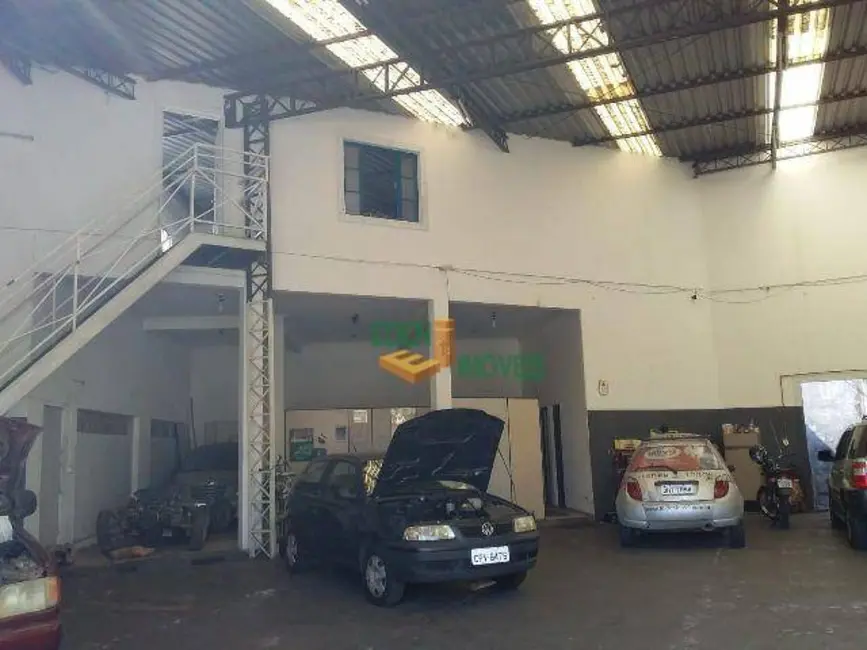 Armazém / Galpão à venda, 400m2 em Vila Barão, Sorocaba - SP - imagem 8 Foto 8 de Armazém / Galpão à venda, 400m2 em Vila Barão, Sorocaba - SP