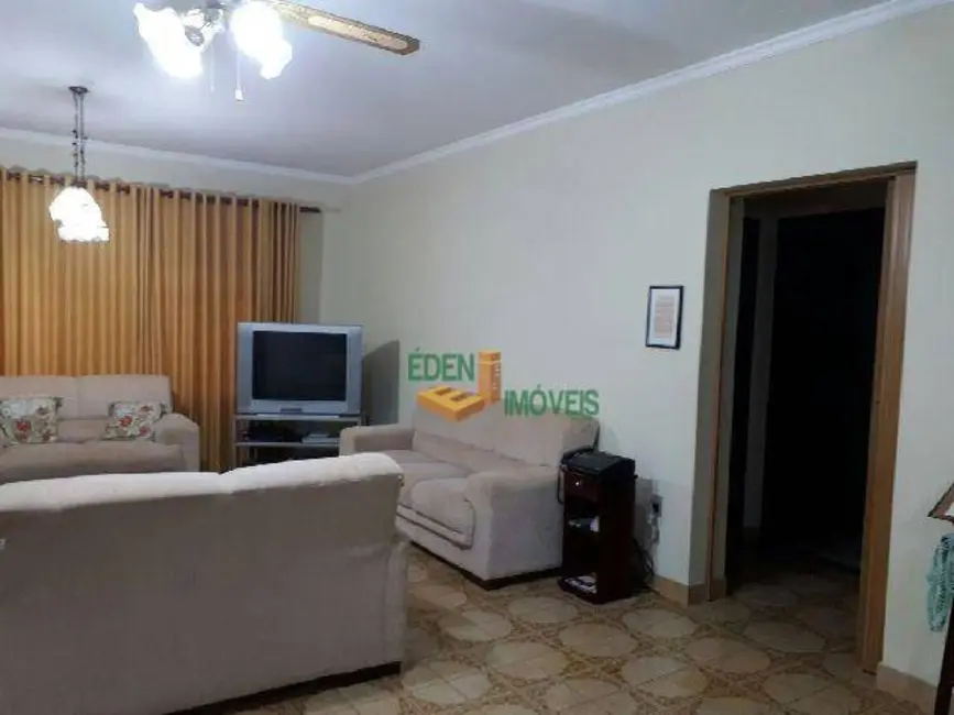 Foto 8 de Chácara com 3 quartos à venda e para alugar, 3000m2 em Aracoiaba Da Serra - SP