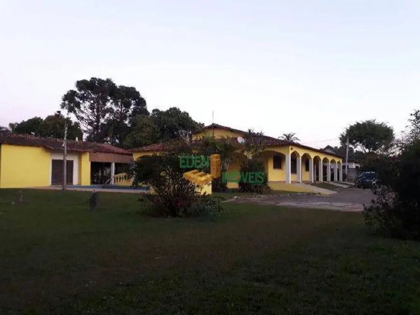 Foto 4 de Chácara com 3 quartos à venda e para alugar, 3000m2 em Aracoiaba Da Serra - SP