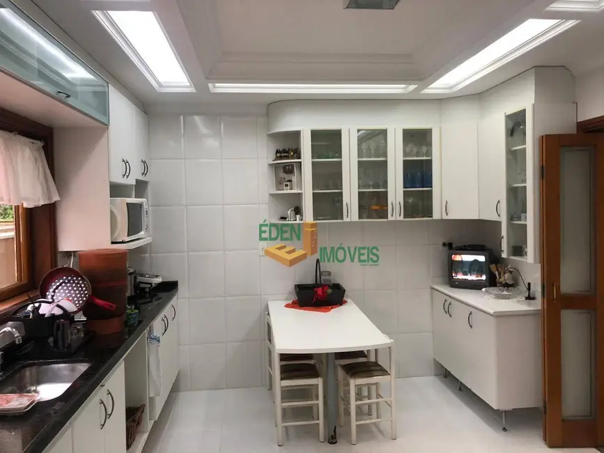 Casa de Condomínio com 4 quartos à venda, 350m2 em Sorocaba - SP - imagem 9 Foto 9 de Casa de Condomínio com 4 quartos à venda, 350m2 em Sorocaba - SP