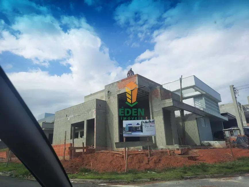 Foto 2 de Casa de Condomínio com 3 quartos à venda, 300m2 em Aparecidinha, Sorocaba - SP