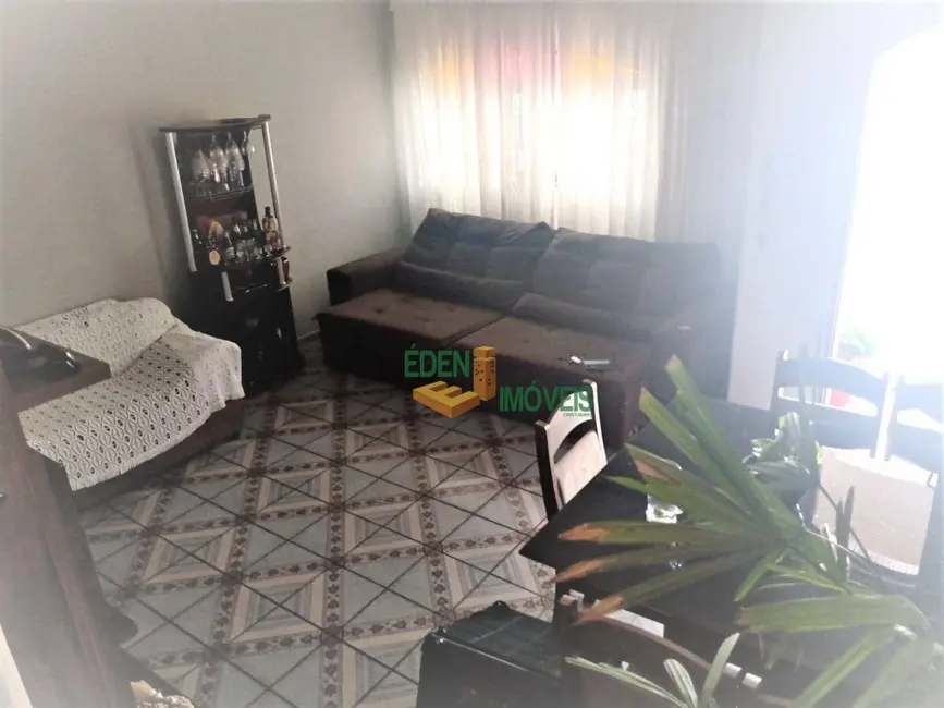 Casa com 3 quartos à venda, 310m2 em Éden, Sorocaba - SP - imagem 4 Foto 4 de Casa com 3 quartos à venda, 310m2 em Éden, Sorocaba - SP