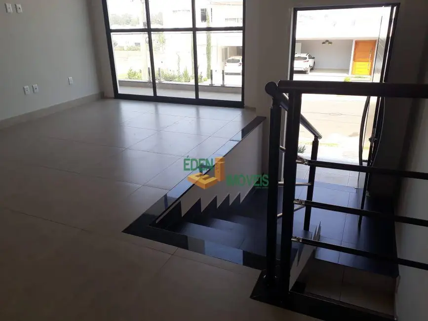 Casa de Condomínio com 3 quartos à venda, 300m2 em Sorocaba - SP - imagem 4 Foto 4 de Casa de Condomínio com 3 quartos à venda, 300m2 em Sorocaba - SP