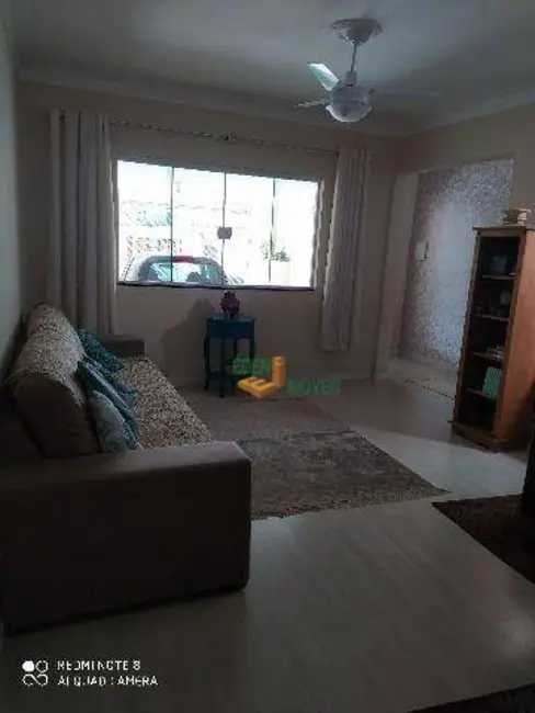 Casa com 2 quartos à venda, 400m2 em Parque Vitória Régia, Sorocaba - SP - imagem 3 Foto 3 de Casa com 2 quartos à venda, 400m2 em Parque Vitória Régia, Sorocaba - SP