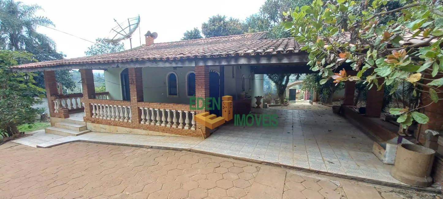 Chácara com 2 quartos à venda, 2000m2 em Aracoiaba Da Serra - SP - imagem 3 Foto 3 de Chácara com 2 quartos à venda, 2000m2 em Aracoiaba Da Serra - SP