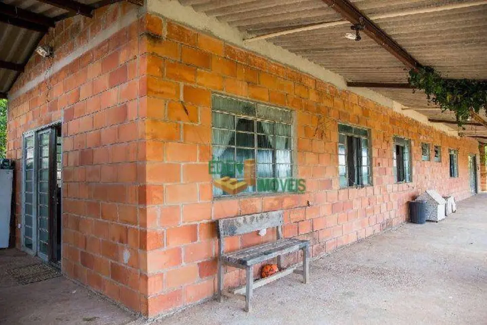 Chácara com 3 quartos à venda, 2400m2 em Éden, Sorocaba - SP - imagem 3 Foto 3 de Chácara com 3 quartos à venda, 2400m2 em Éden, Sorocaba - SP