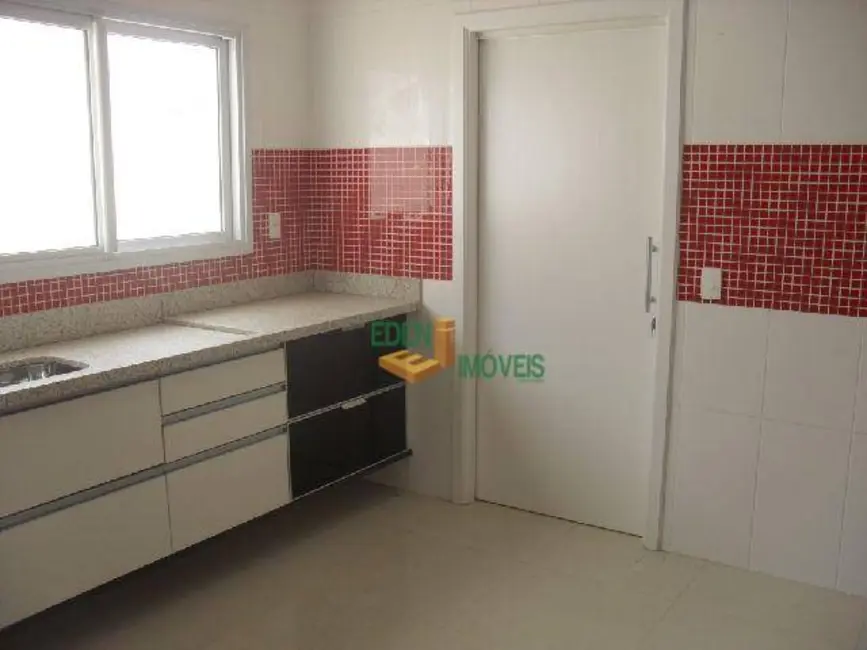 Casa com 3 quartos à venda, 465m2 em Parque Campolim, Sorocaba - SP - imagem 9 Foto 9 de Casa com 3 quartos à venda, 465m2 em Parque Campolim, Sorocaba - SP