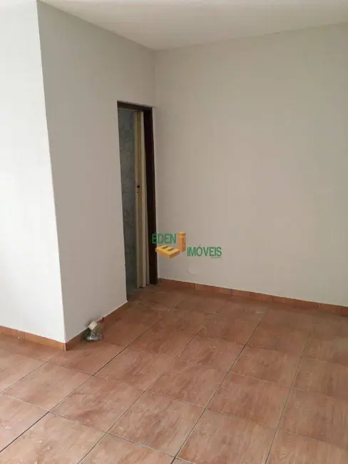 Foto 2 de Casa com 2 quartos à venda, 170m2 em Vila Dálmatas, Sorocaba - SP