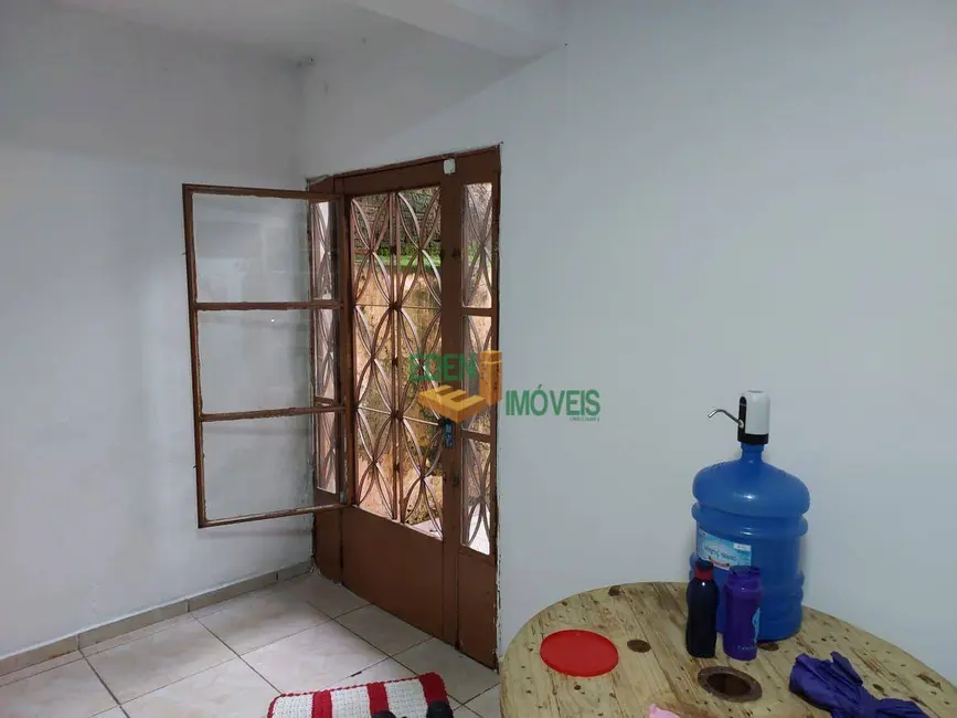 Foto 2 de Casa com 2 quartos à venda, 125m2 em Cajuru do Sul, Sorocaba - SP