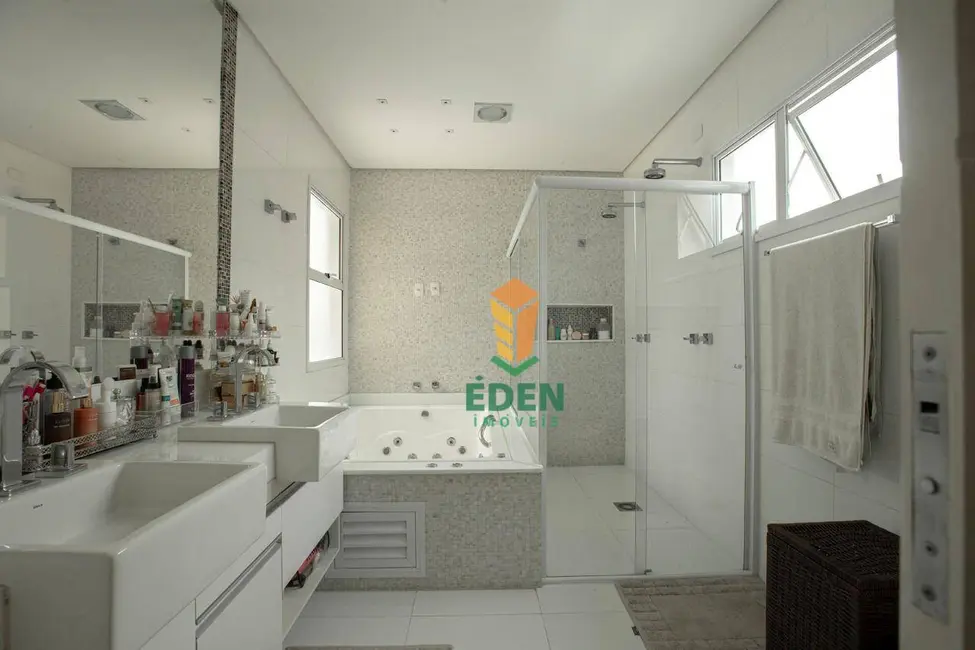 Casa de Condomínio com 3 quartos à venda, 360m2 em Sorocaba - SP - imagem 3 Foto 3 de Casa de Condomínio com 3 quartos à venda, 360m2 em Sorocaba - SP