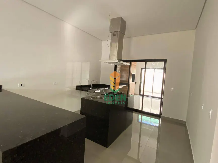 Casa de Condomínio com 3 quartos à venda, 250m2 em Sorocaba - SP - imagem 3 Foto 3 de Casa de Condomínio com 3 quartos à venda, 250m2 em Sorocaba - SP