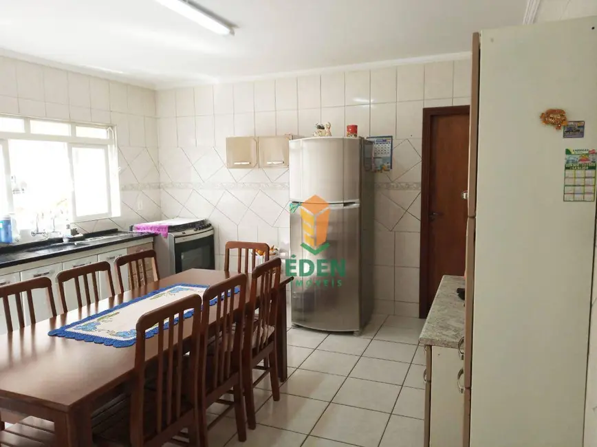 Casa com 3 quartos à venda, 130m2 em Parque das Paineiras, Sorocaba - SP - imagem 8 Foto 8 de Casa com 3 quartos à venda, 130m2 em Parque das Paineiras, Sorocaba - SP