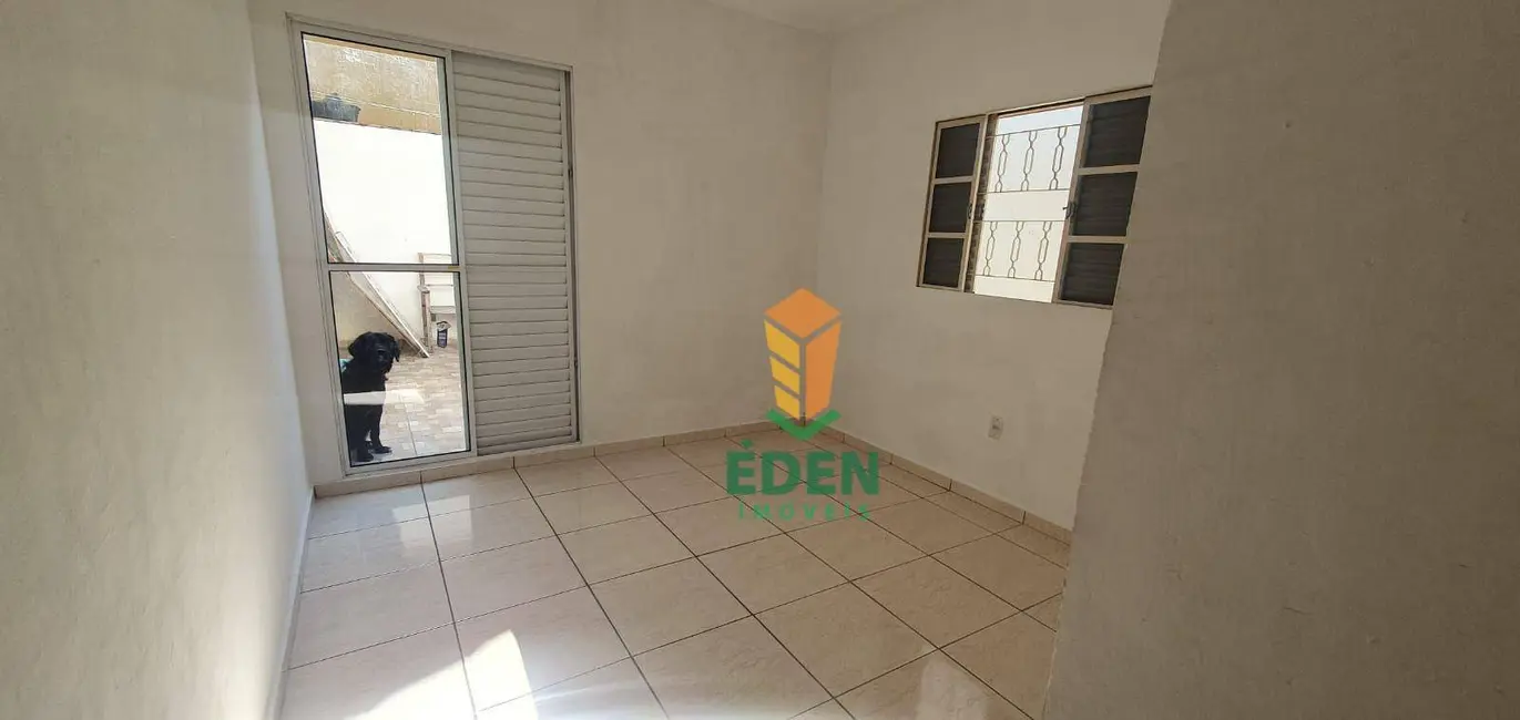 Casa com 2 quartos à venda, 125m2 em Jardim Nilton Torres, Sorocaba - SP - imagem 3 Foto 3 de Casa com 2 quartos à venda, 125m2 em Jardim Nilton Torres, Sorocaba - SP