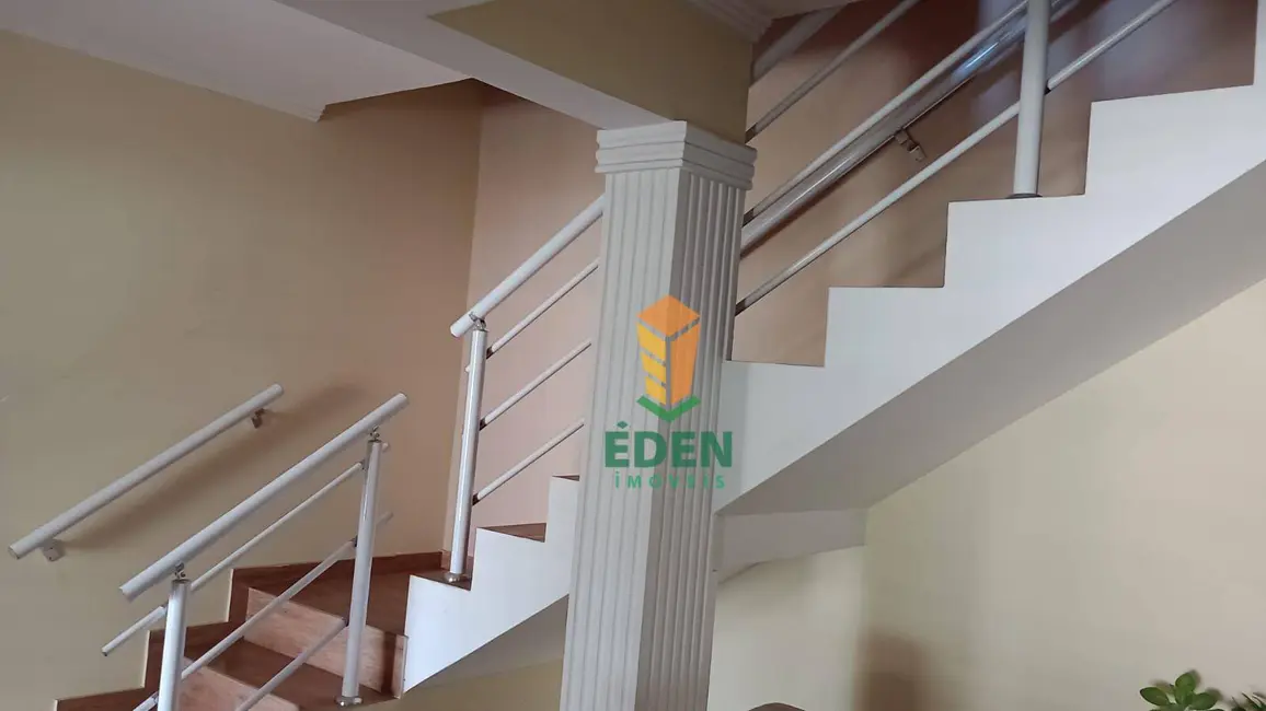 Casa com 4 quartos à venda, 130m2 em Parque das Paineiras, Sorocaba - SP - imagem 8 Foto 8 de Casa com 4 quartos à venda, 130m2 em Parque das Paineiras, Sorocaba - SP