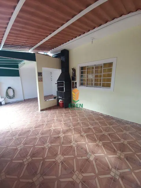 Casa com 2 quartos à venda, 140m2 em Jardim Topázio, Sorocaba - SP - imagem 3 Foto 3 de Casa com 2 quartos à venda, 140m2 em Jardim Topázio, Sorocaba - SP