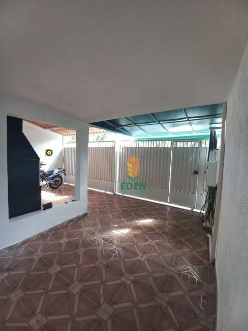Casa com 2 quartos à venda, 140m2 em Jardim Topázio, Sorocaba - SP - imagem 1 Foto 1 de Casa com 2 quartos à venda, 140m2 em Jardim Topázio, Sorocaba - SP