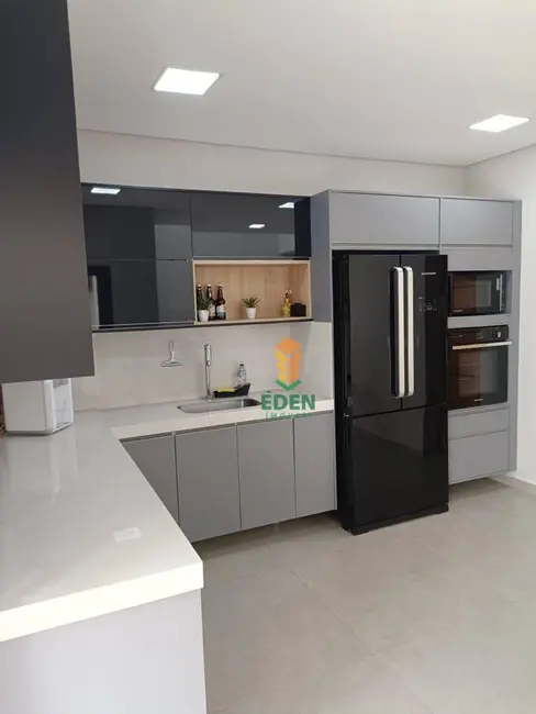 Casa de Condomínio com 3 quartos à venda, 250m2 em Jardim Ibiti do Paço, Sorocaba - SP - imagem 3 Foto 3 de Casa de Condomínio com 3 quartos à venda, 250m2 em Jardim Ibiti do Paço, Sorocaba - SP