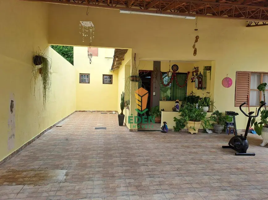 Casa com 3 quartos à venda, 200m2 em Jardim Maria Eugênia, Sorocaba - SP - imagem 2 Foto 2 de Casa com 3 quartos à venda, 200m2 em Jardim Maria Eugênia, Sorocaba - SP