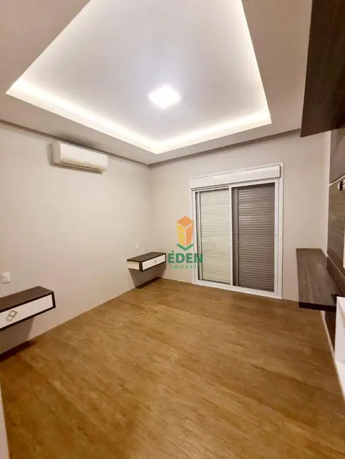 Casa de Condomínio com 3 quartos à venda, 306m2 em Jardim Ibiti do Paço, Sorocaba - SP - imagem 2 Foto 2 de Casa de Condomínio com 3 quartos à venda, 306m2 em Jardim Ibiti do Paço, Sorocaba - SP